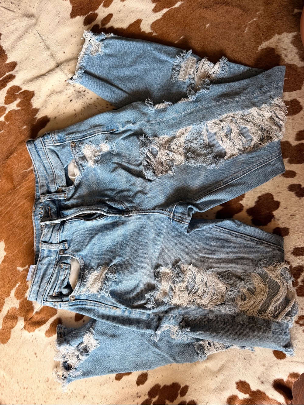 American Eagle Outfitters Light Blue Ripped Boyfriend Jeans